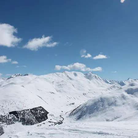 Stunning In Near Lift Semesterbostad Livigno