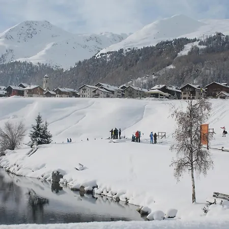 Semesterbostad Stunning In Near Lift Livigno